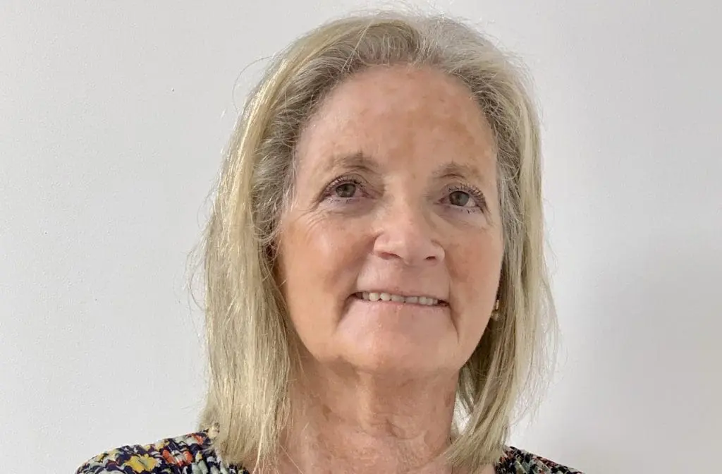 Cirugía con implante de lentes intraoculares